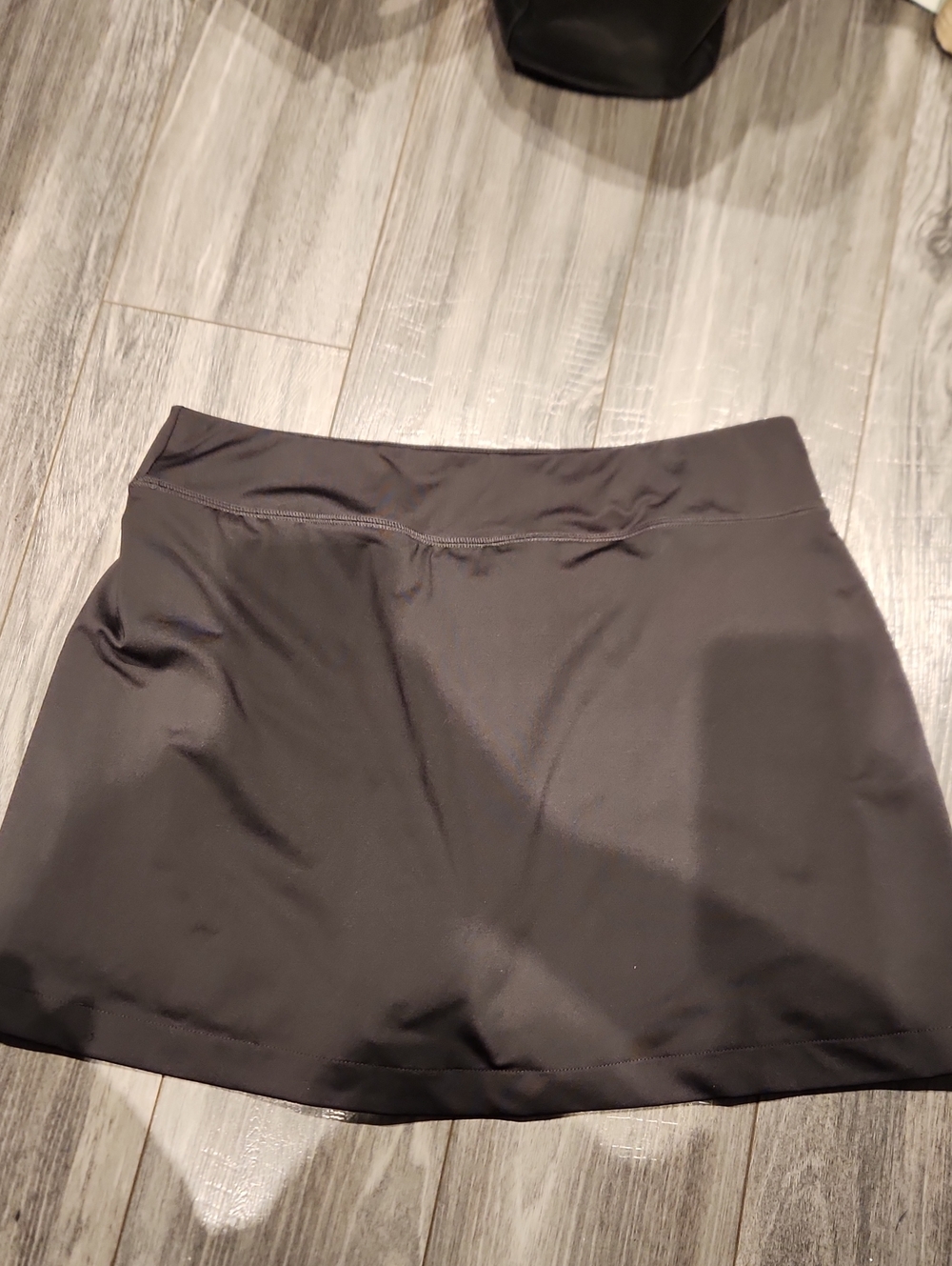 EUC Disney Walt Disney World Minnie Mouse Women's Sz L Black Skort - Picture 4 of 7